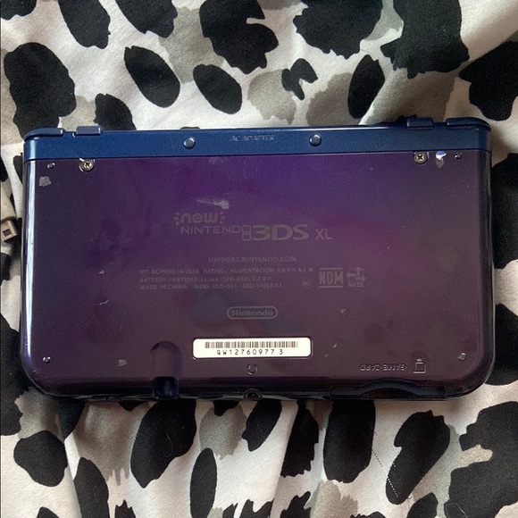 Galaxy Nintendo 3DS XL + Charger - Picture 2 of 5